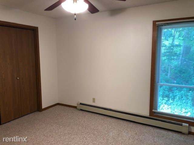 Building Photo - 2 br, 1 bath  - 1006 Oakcrest St Apt 101