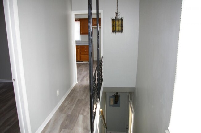 Foto del edificio - 669 S Windsor St