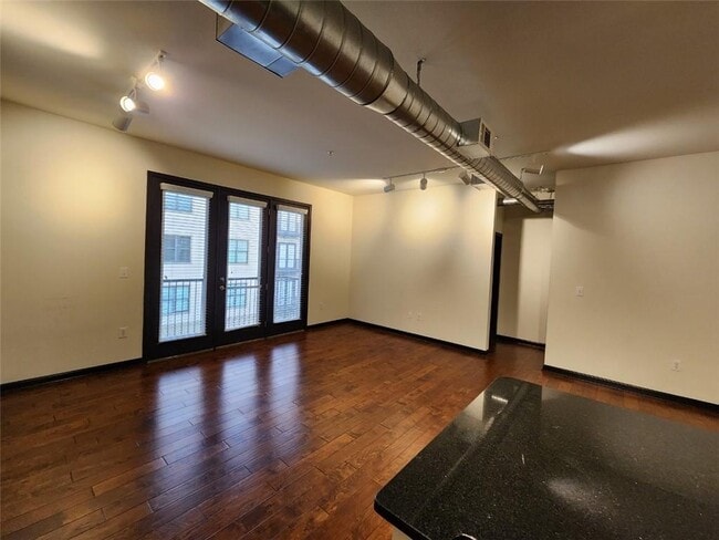 Foto del edificio - 5300 Peachtree Rd