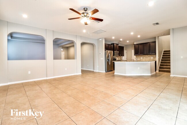 Foto del edificio - 415 Westchester Hills Ln