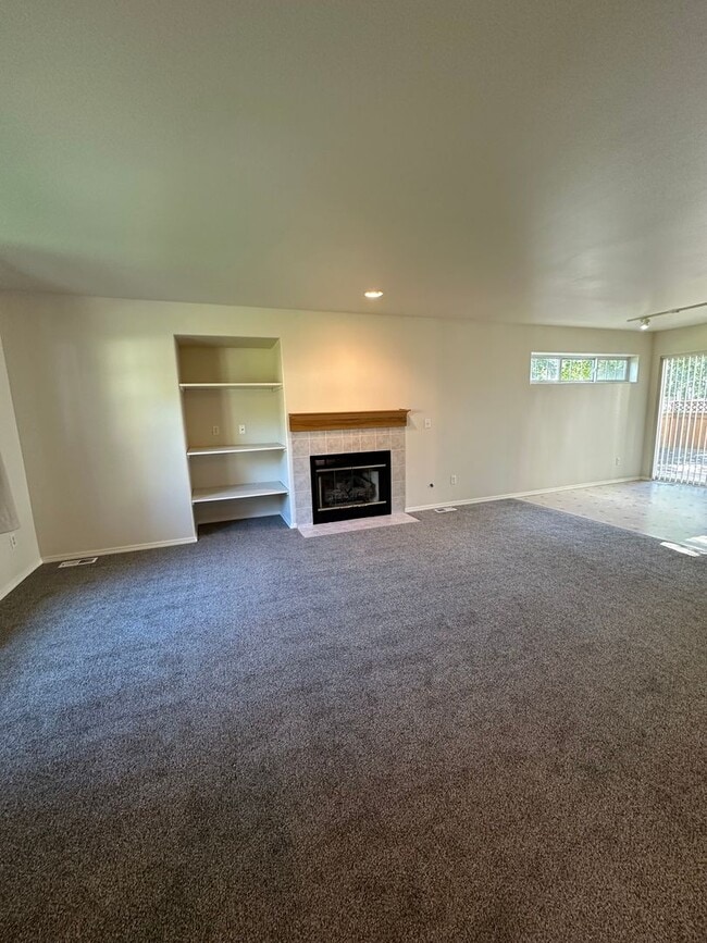 Building Photo - 3065 Leighton Street