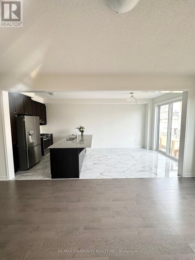 Building Photo - 3023 Hollyberry Trl