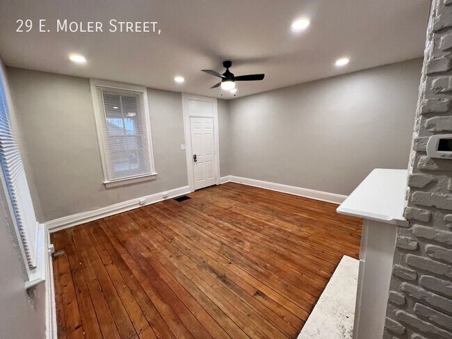 Foto del edificio - 29 E Moler St