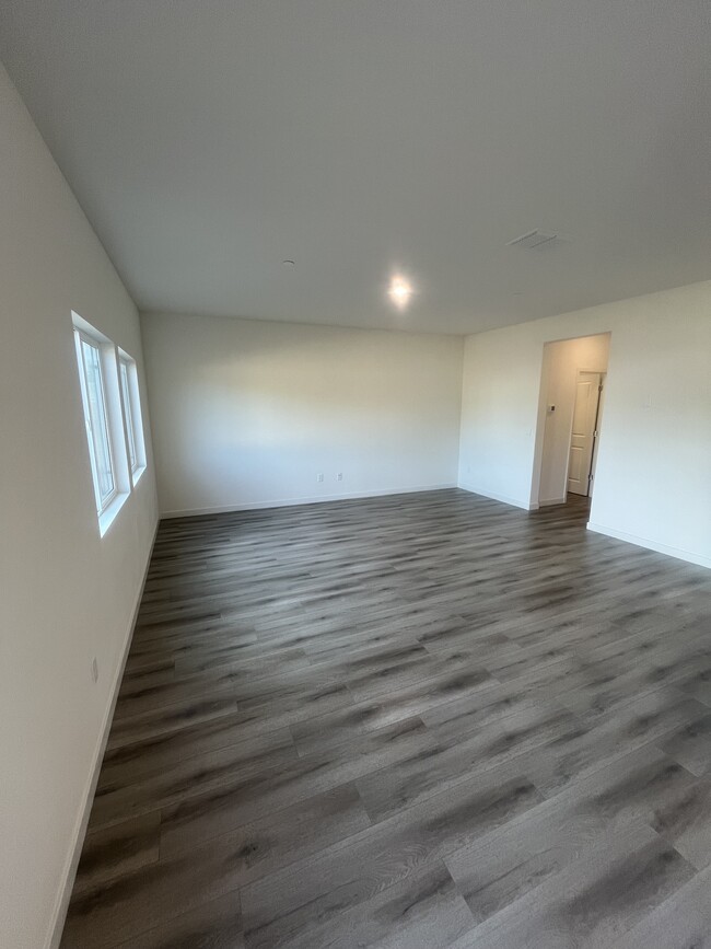 Foto del edificio - 3030 Steiner Ln