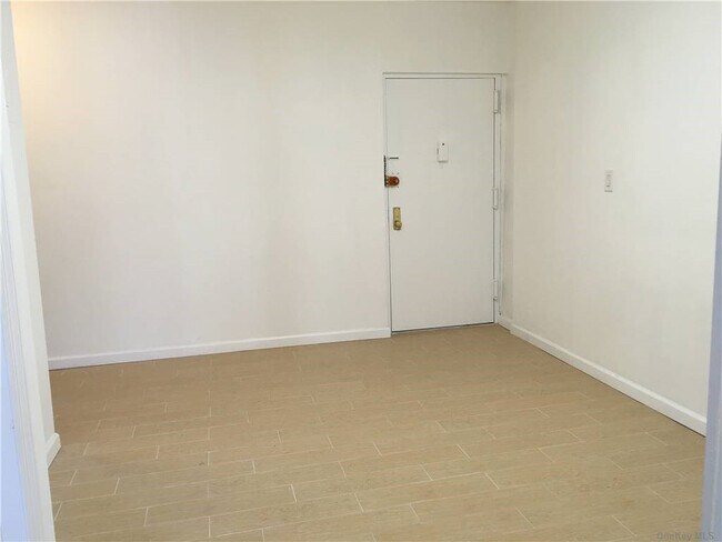 Building Photo - 133-45 41st Rd