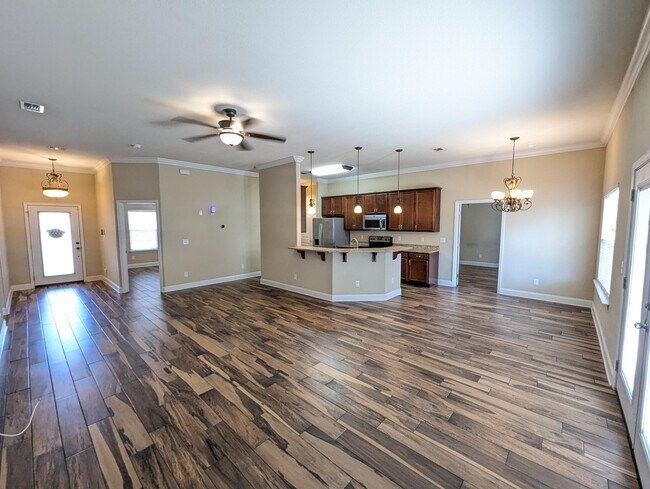 Building Photo - 2216 Chapparel St