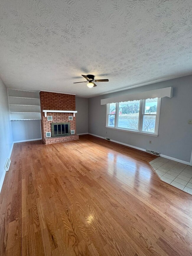 Photo - Duplex for Rent in Dayton House