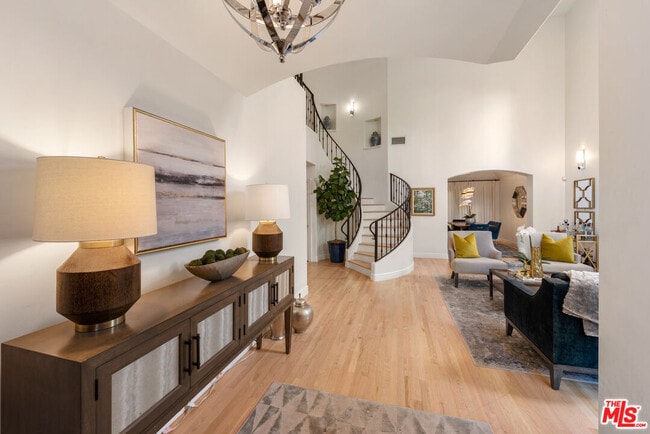 Building Photo - 4513 Tobias Ave