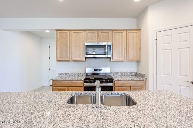 Foto del edificio - 25377 N 172nd Ln