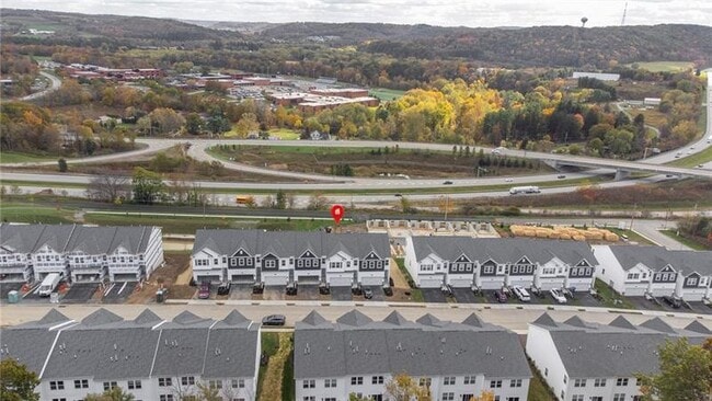 Foto del edificio - 126 Scotland Ln