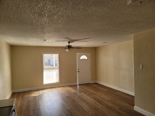 Building Photo - 511 Octave St