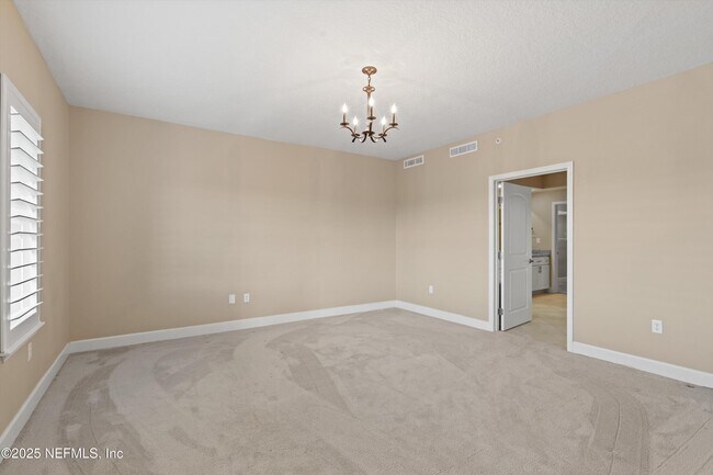 Foto del edificio - 3958 Baymeadows Rd