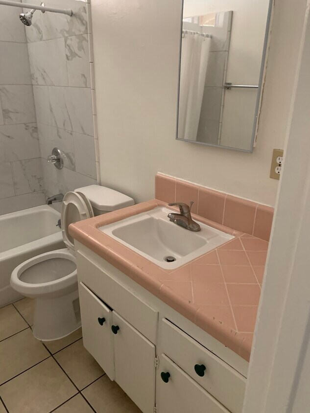 Primary Photo - 6525 72nd St