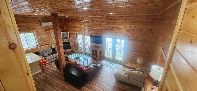 Foto del edificio - 55 Merlin Rd