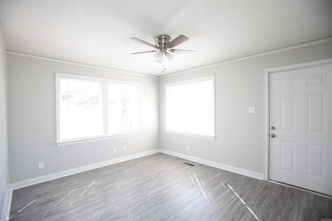 Foto del edificio - 1814 Moss St