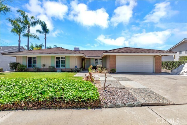 Foto principal - 2400 Almira Ave