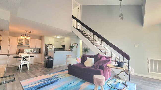 Building Photo - 6906 Mary Caroline Cir