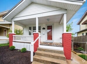 Building Photo - 294 E Morrill Ave