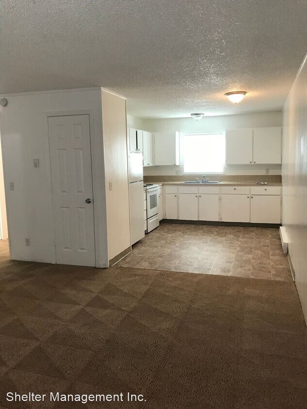 Foto principal - 2540 Hyacinth St NE