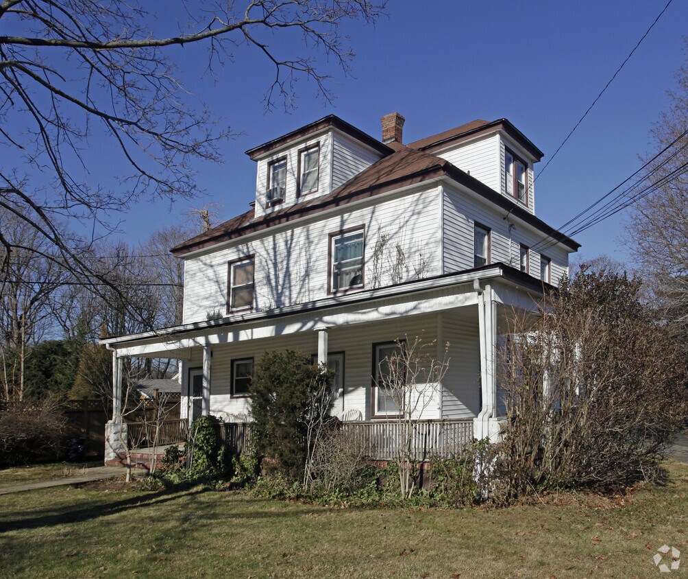 Primary Photo - 23 Laurel Ave