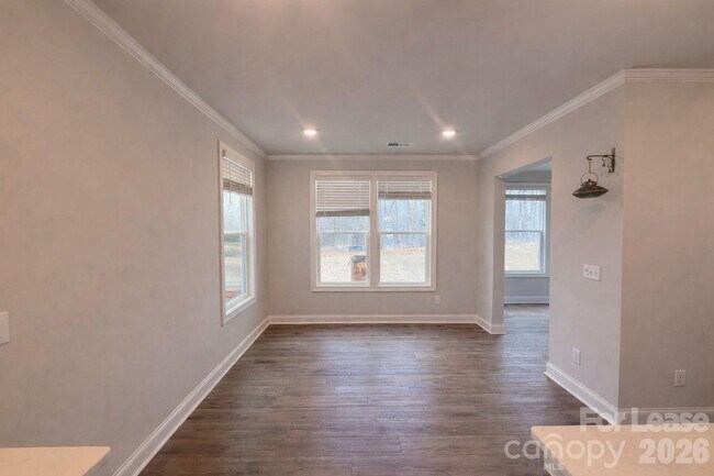 Foto del edificio - 1211 Ashe Mdw Dr