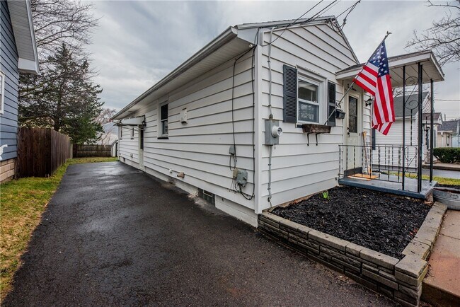 Foto del edificio - 416 W Spruce St