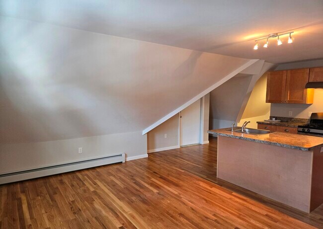 Foto del edificio - 674 Main St