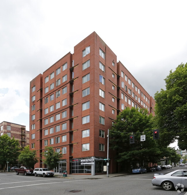 Building Photo - Hamilton West Apartments