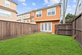 Building Photo - 3006 McCulloch Cir