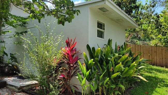 Foto del edificio - 4500 SW 62nd Ave