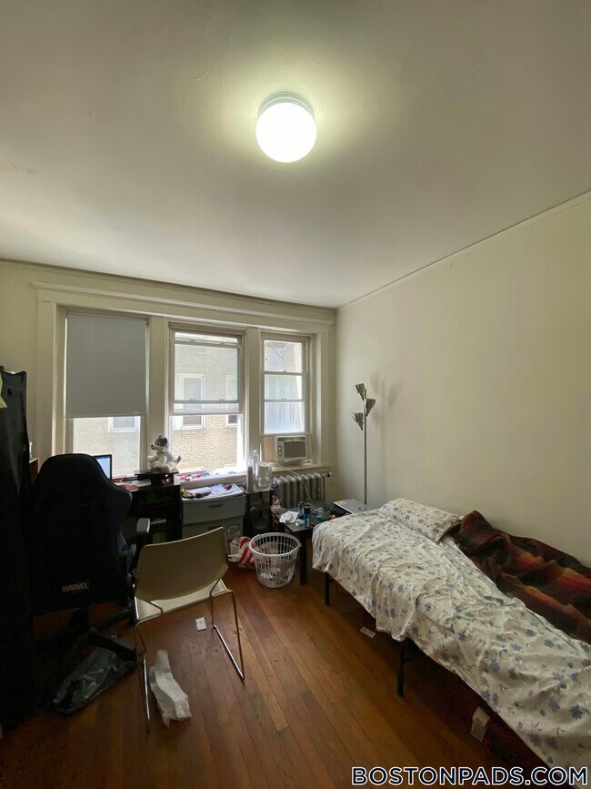 Building Photo - 1167 Boylston St