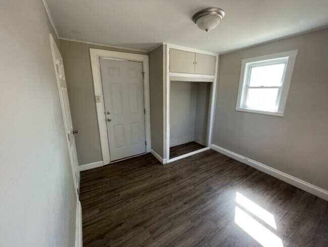 Foto del edificio - 2134 E 11th St
