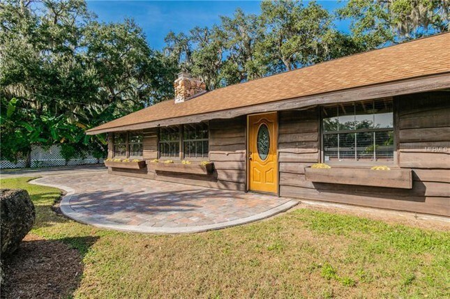 Building Photo - 3010 County Road 31, Clearwater, FL 33759