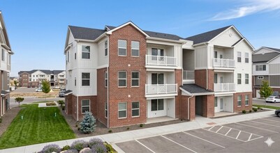 Building Photo - AERIE AT EAGLE