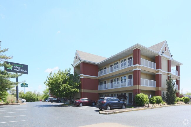 Furnished Studio - Maryland Heights Apartments - Saint Louis, MO