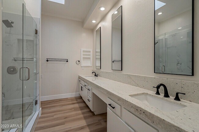 Building Photo - 7272 E Gainey Ranch Rd