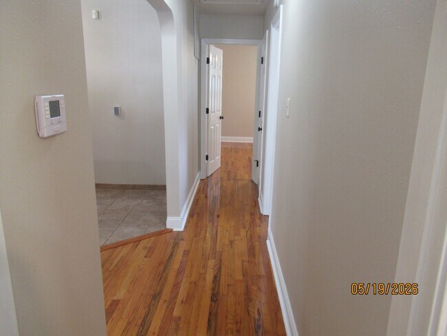 Foto del edificio - 1012 Carrie Ave