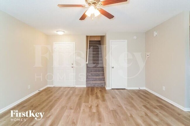 Building Photo - 6514 Redland Way