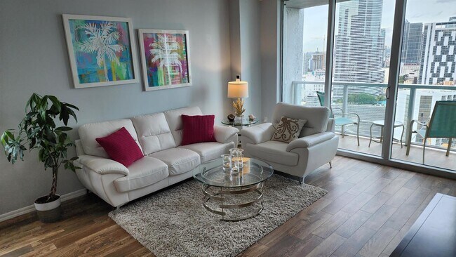 Foto del edificio - 500 Brickell Ave