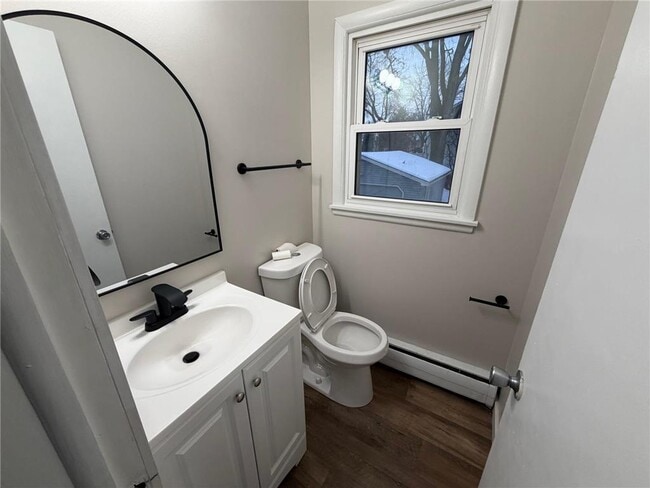 Foto del edificio - 212 42nd Ave NE