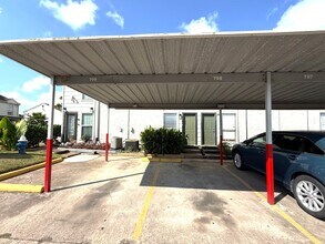 Building Photo - 8643 Village of Fondren