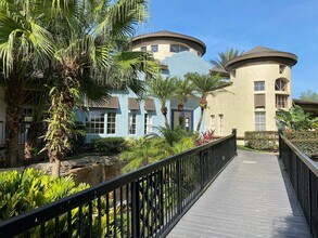 Building Photo - 8517 Island Breeze Ln