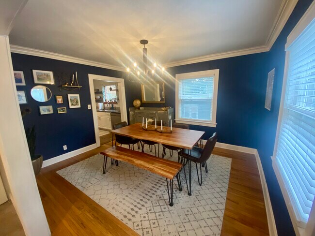 Dining room - 4936 Troostwood Rd