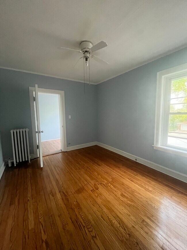 Foto del edificio - 7707 Lowell Ave