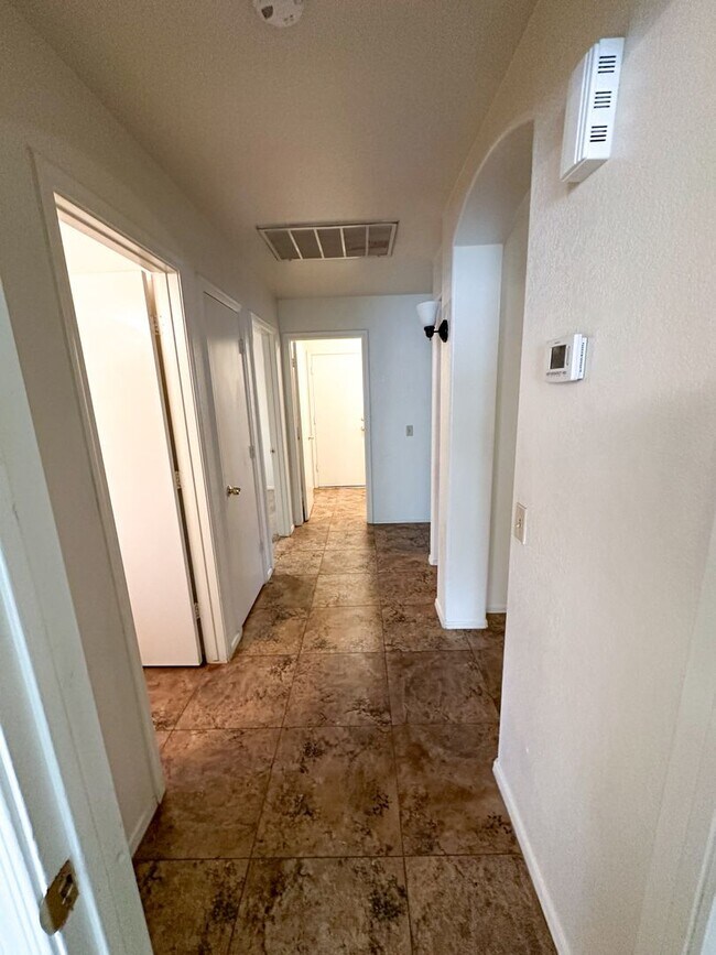 Foto del edificio - 8325 W Bloomfield Rd