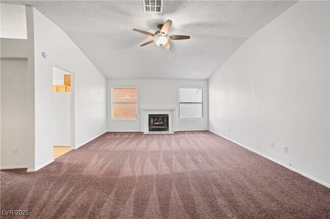 Foto del edificio - 362 Dooley Dr