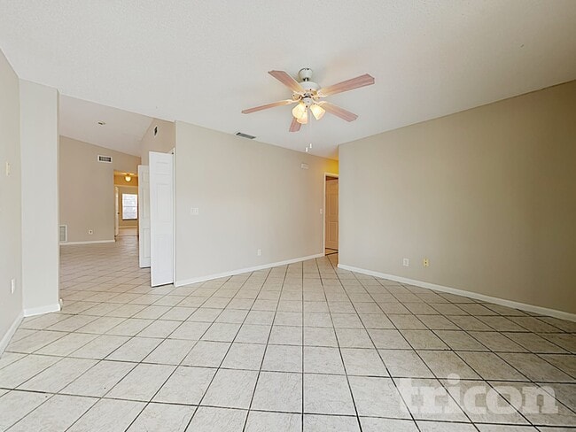 Building Photo - 10503 Willowbrae Dr