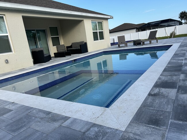 Salt water pool and hot tub - 1123 NW 2nd Ave