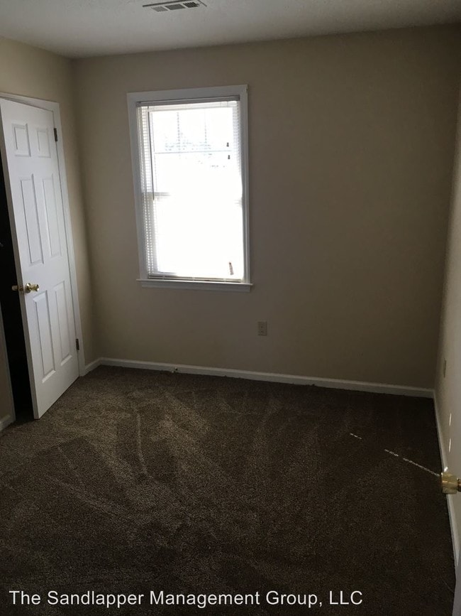 Building Photo - 4462 Kindlewood Dr