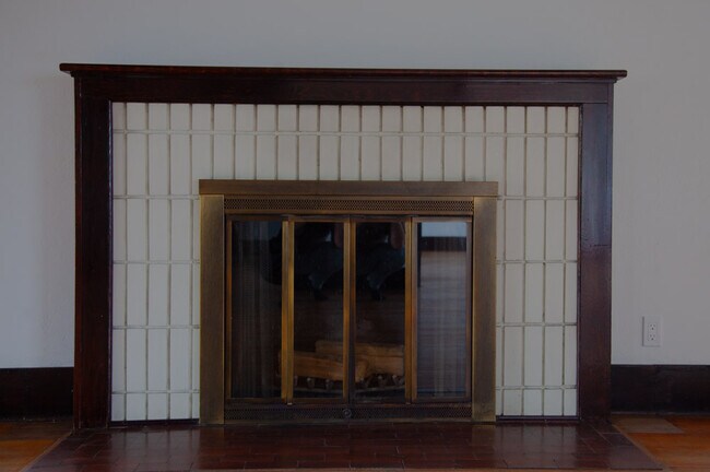 Fireplace in Living Room - 5053 Montezuma St